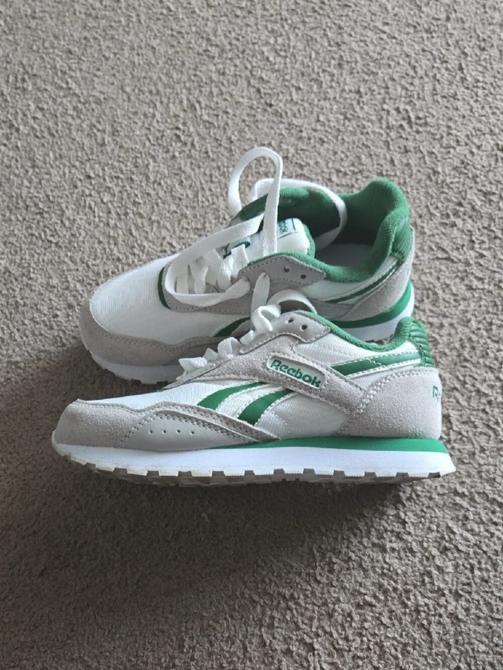 Reebok Kids White and Green Casual Sneakers